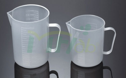 Measuring Cup with Handle